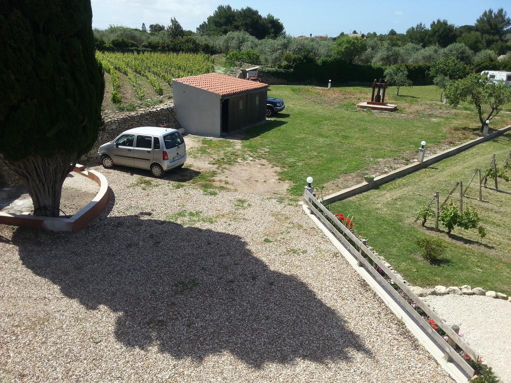 Serra E Mesu Affittacamere Magomadas 外观 照片