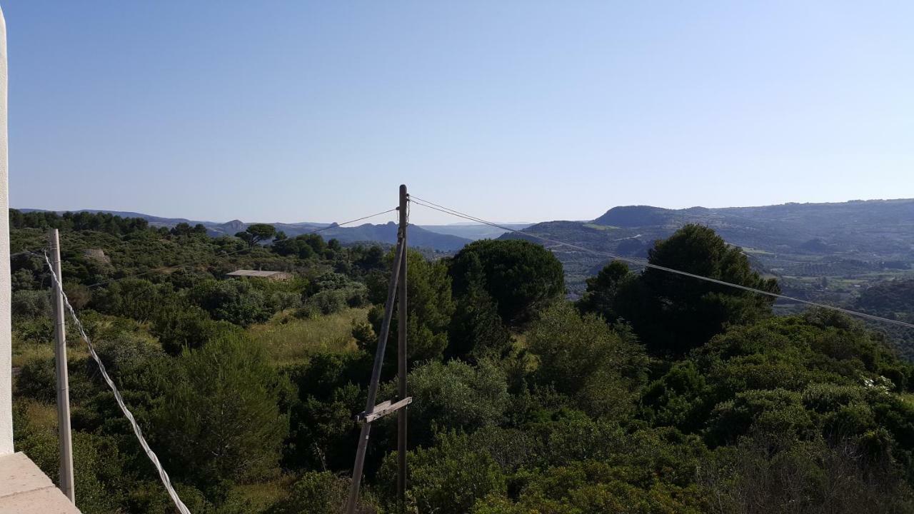 Serra E Mesu Affittacamere Magomadas 外观 照片
